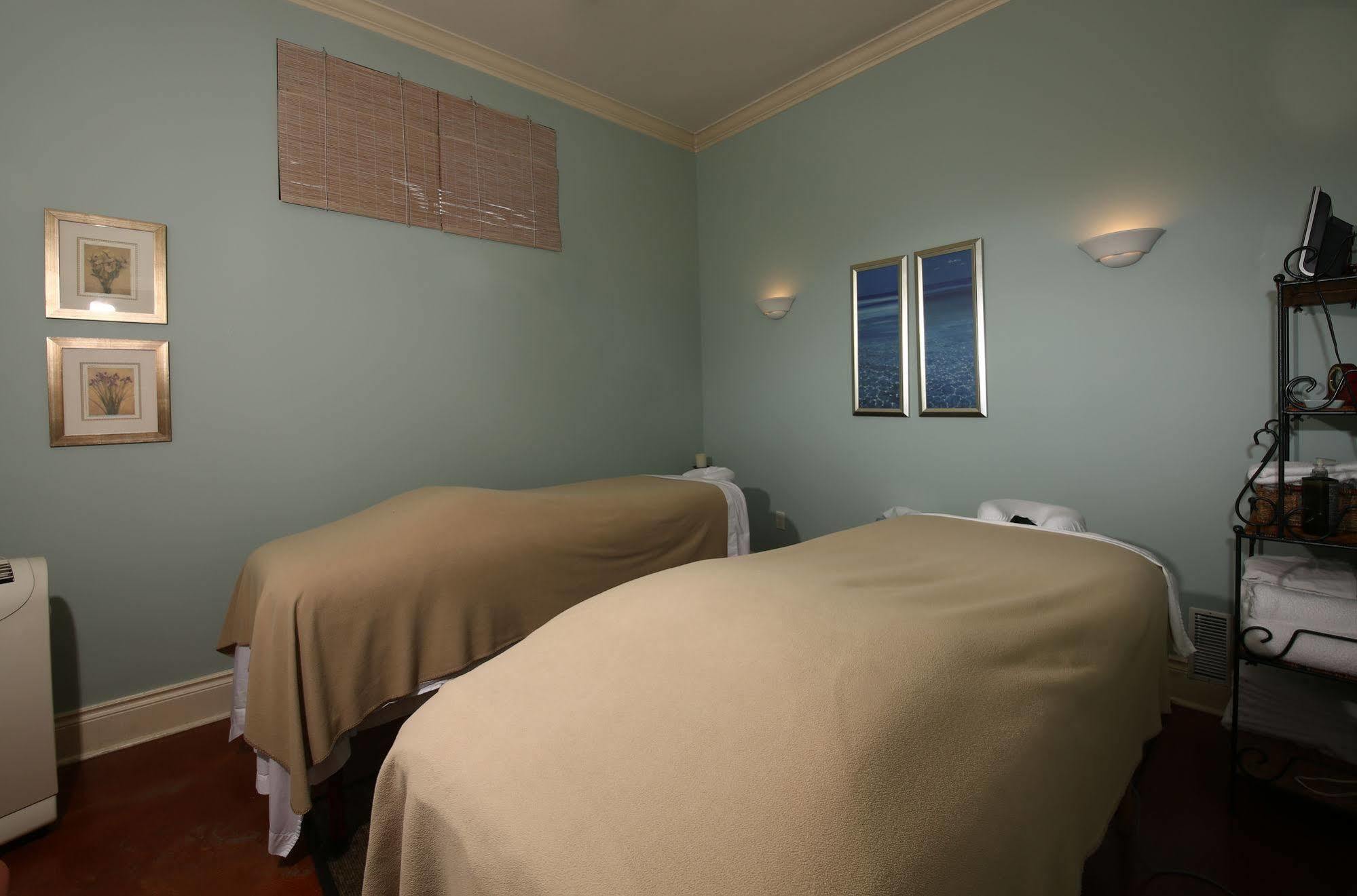 Sir Sam'S Inn & Spa (Adults Only) Галібертон Екстер'єр фото